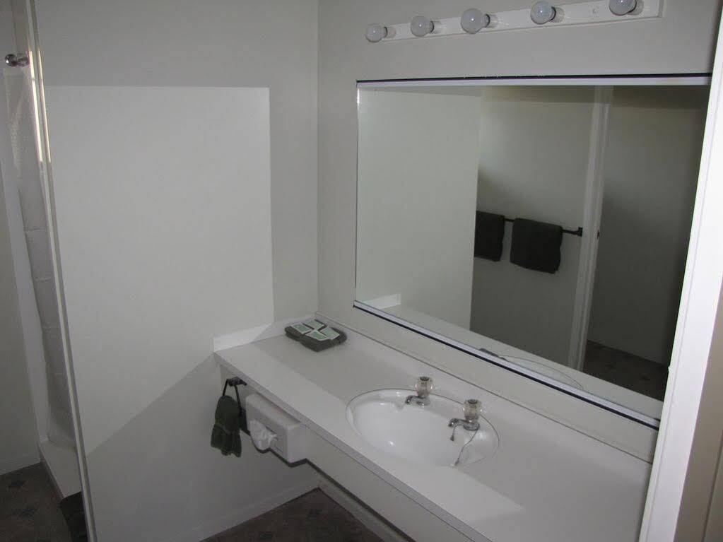 Pembrooke Motor Lodge Whangarei Dış mekan fotoğraf